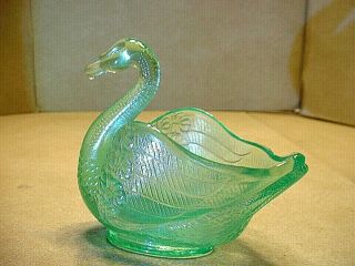 Vintage Fenton Depression Uranium Glass Swan Nut Dish / Bowl