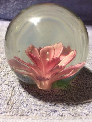 Dynasty Gallery Heirloom Collectible Glass Paperweight - Pink Flower 2