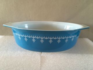 Vintage Pyrex Snowflake Blue Garland Casserole Dish 2.  5 Qt Euc