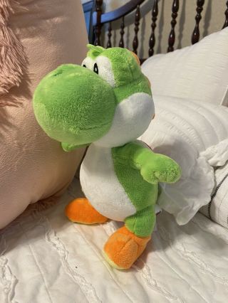 2017 Mario Bros.  Green Yoshi Plush Stuffed Animal Doll Toy Nintendo