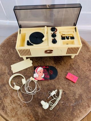 Marx Vintage 1978 Sindy Music Center Stereo Transistor Am Radio W/ Accessories