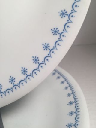 Corning Ware Corelle Vintage SNOWFLAKE BLUE Four (4) Dinner Plates VGC 2