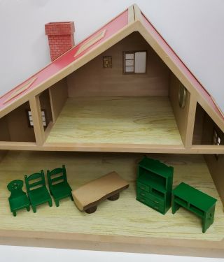Vintage 1985 Epoch Sylvanian Families House Calico Critters & Accessories
