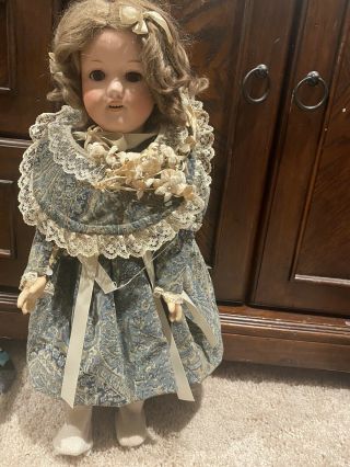 Doll Amnand Marseiffe Germany390.  A.  F.  M