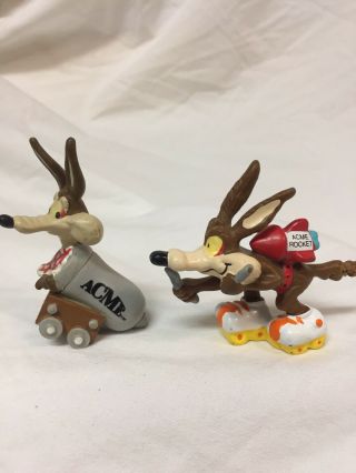 2 - Vintage Applause 1990 Warner Bros Wiley E Coyote Pvc Figure Cake Topper Toy