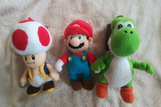 " Mario,  Toad & Green Yoshi " Mario 7 Inch Plush Figures -