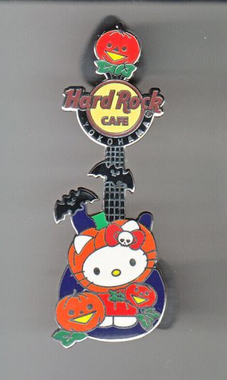 Hard Rock Cafe Pin: Yokohama Pumpkin Hello Kitty Guitar Le100