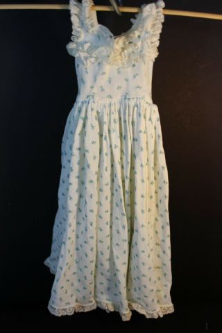 Vintage - Cissy Doll - Sleeveless Dress With Tiny Blue Flowers