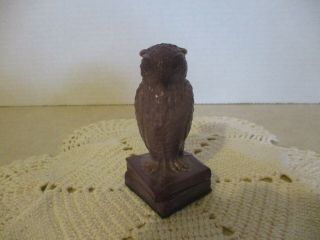 Vintage Degenhart Glass Owl Figurine Purple Slag Color " Old Lavender "