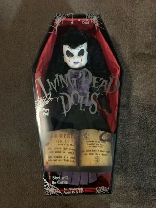 Living Dead Dolls Series 26 Lamenta Open And Complete