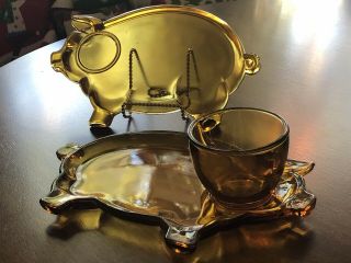 Indiana Glass Tiara Exclusive Amber Childrens Pig Snack Set 2 Plates/1 Cup
