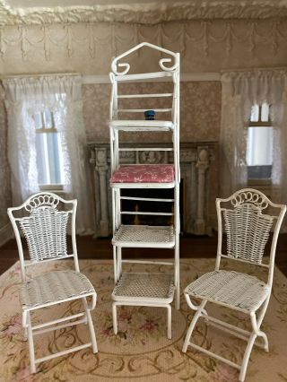 Vintage Miniature Dollhouse 1:12 White Metal Wire Patio Set Chairs & Etagere