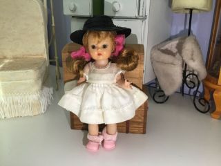 Vintage 8 " Nancy Ann Storybook Doll Muffie Slw Ml