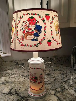 Vintage Strawberry Shortcake Desktop Lamp With Shade Light - Up Base