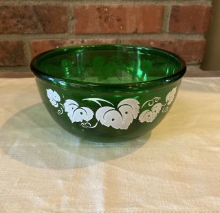 Retro Mcm Vintage Clear Green 7 " Glass Bowl W/hand Painted White Ivy - Cute