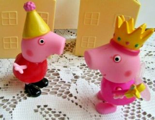 Peppa Pigs 2 Total Birthday Pig Hat And Fairy God Mother Pig With Wand