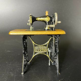 Vintage Bodo Hennig Mini Doll House Dollhouse Miniature Treadle Sewing Machine 3