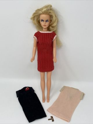 Vintage Unmarked Regal Canada Tressy Doll Blonde Grow Hair With Dresses & Key