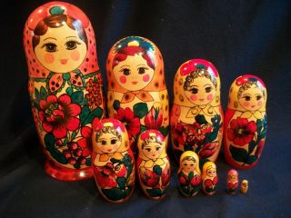 Vintage 10 Pc Set Wooden Russian Nesting Dolls Hand Painted Signed 11 " To 3/4 "