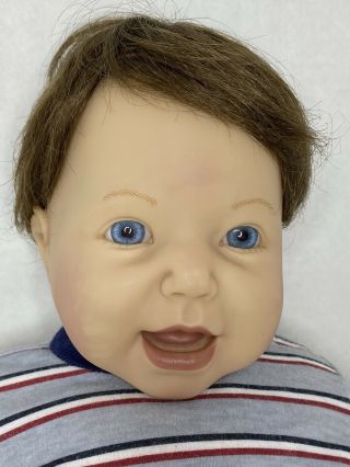 VTG Lee Middleton Baby Doll Brown Hair Blue Eyes 19 