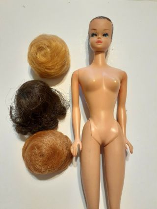Vintage 1962 Mattel Fashion Queen Barbie Doll 870 With 3 Wigs