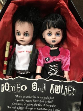Living Dead Dolls Romeo And Juliet Spencers Exclusive Mezco Wear On Box