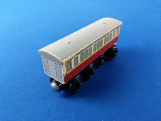Express Coach (2000) / Rare Retired Thomas Wooden Train Hot