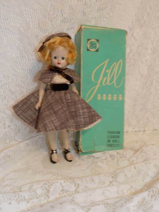 Vogue Jill Doll NMIB with extra Skirt 7407 2