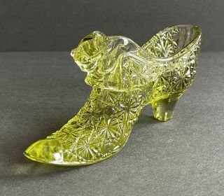 Vintage Fenton Glass Avocado Olive Green Daisy & Button Cat Head Shoe Slipper
