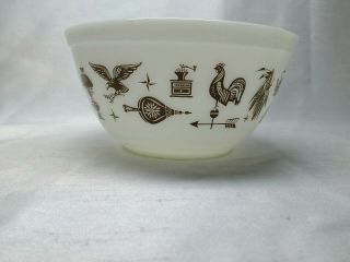 Vintage Pyrex Early American Brown On White Glass 1 1/2 Qt 1.  5 Mixing Bowl 402