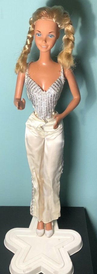 1976 Vintage 18 Inch Supersize Superstar Barbie Doll By Mattel 9828