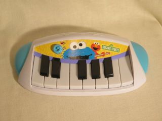 Sesame Street Let’s Rock Cookie Monster Keyboard