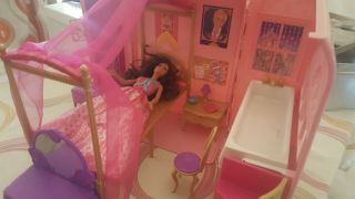 2010 Mattel Barbie Folding House Playset Fold Go Travel Case Bedroom Bathroom 2