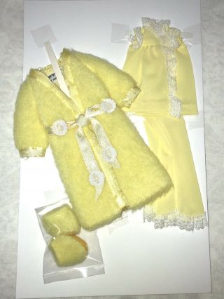 10” Vintage Mattel Barbie Skipper Clothing “lemon Fluff” Pajamas Robe K106