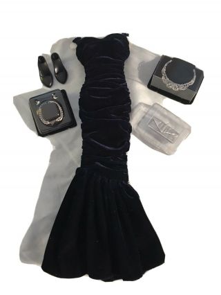 Franklin Princess Diana Blue Gown Ensemble And Accessories