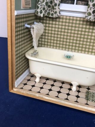 Artisan Made Doll House Miniature House & Bathroom Restroom Adorable Display R 3