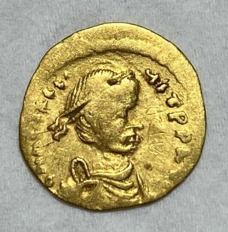 Ancient Byzantine Gold Coin Heraclius - 610 - 641 Ad.  Tremissis - Detail