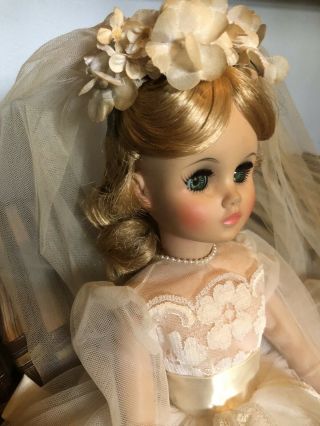 Antique 17” Madame Alexander ELISE Bride Doll Wedding Dress Needs Cleaning. 3