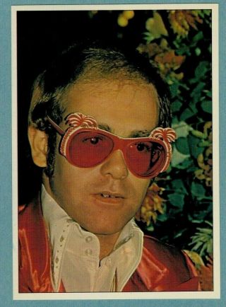 1975 Elton John Panini Rock Music Pop Stars Mini Poster Sticker Nr