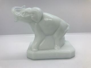 Boyd Art Glass Zack The Elephant Figurine Snow White 1982