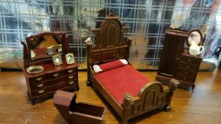 Miniature Dollhouse Master Bedroom Furniture 1/12 Scale