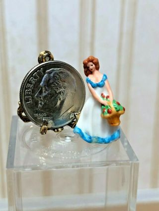 Dollhouse Miniature Artist Carol Pongracic Small Porcelain Lady Figurine 1:12
