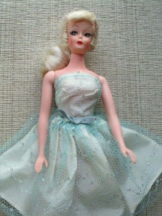 Vintage Barbie Platinum Blond Ponytail Clone Doll Uneeda In 60s Dress Wendy Tina