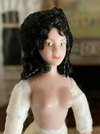 Vintage Miniature Dollhouse 1:12 Porcelain Lady Doll Dark Hair Pretty Face 2
