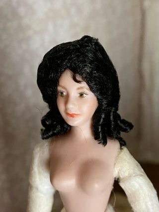 Vintage Miniature Dollhouse 1:12 Porcelain Lady Doll Dark Hair Pretty Face 3
