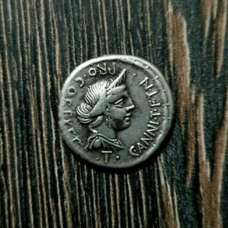 Ancient Roman Republic Silver Denarius C.  Annius With L.  Fabius L.  F.  82 - 81 Bc.