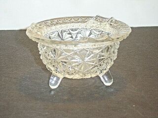 L.  E.  Smith Glass Clear Daisy And Button 3 Toed Kettle Ash Tray