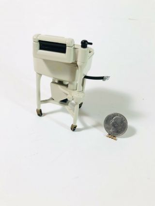 Vintage MAYTAG American Miniatures Wringer Washing Machine White Metal 3