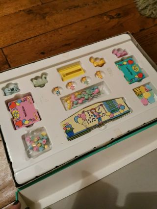 Vintage Polly Pocket 1990 Let ' s Party Board Game 100 Complete and VGC Peter Pan 2