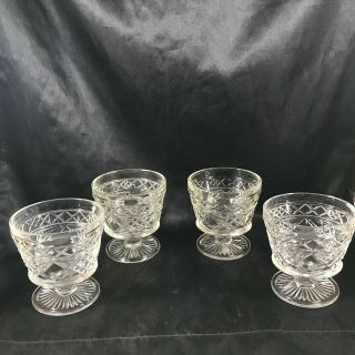 Set Of 4 Vintage Clear Pressed Glass Footed Dessert Sherbet Diamond Cups